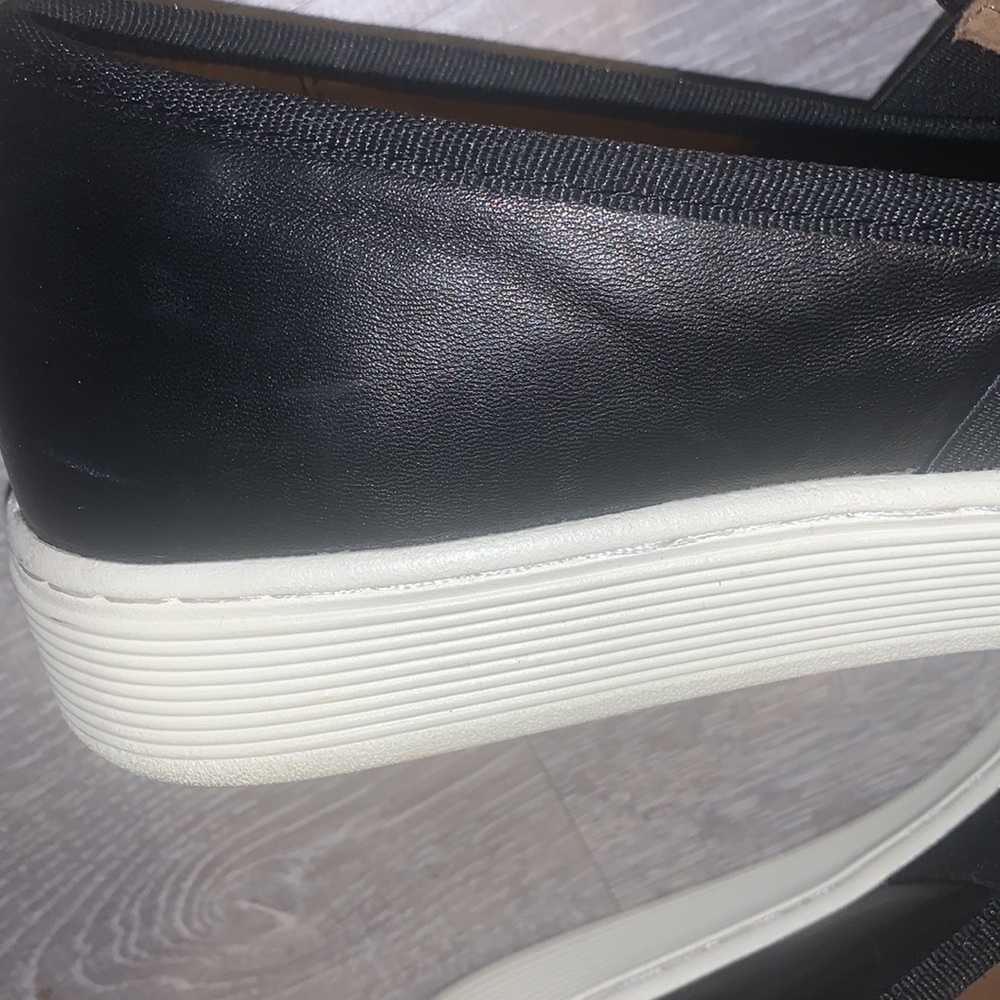 SOFFT Black Leather Slip on sneakers Sz 11 - Picture 3 of 8